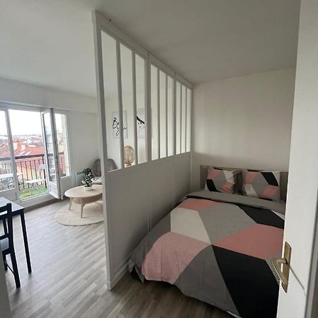 Lumineux Studio Avec Balcon / Cosy Flat With Balcony Villejuif Exterior foto